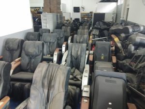 110 unit kerusi urut layan diri 2