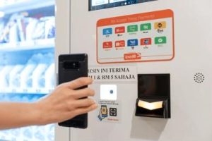 Vending machine QR payment