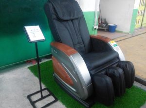 Mesin kerusi urut layan diri