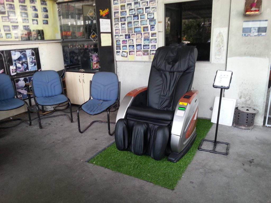 Mesin Kerusi Urut Layan Diri 2