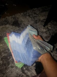 Duit kutipan kerusi urut 3