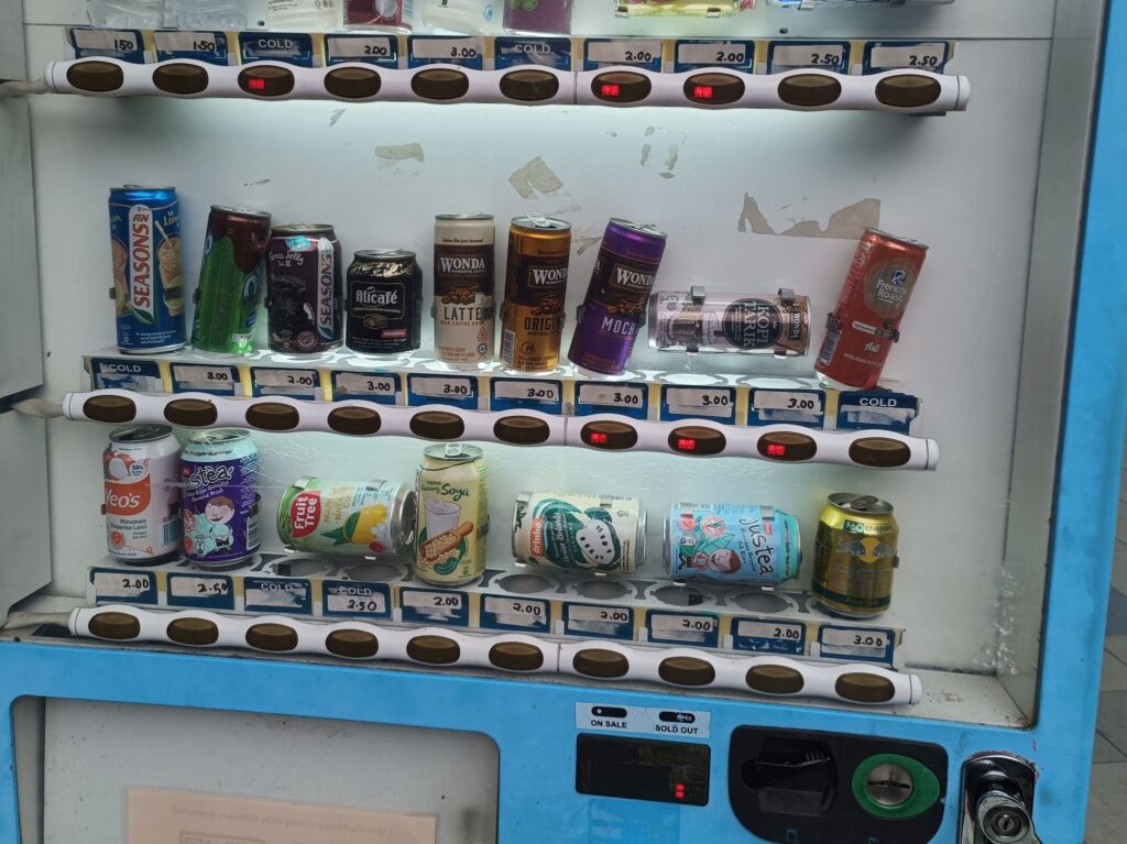 Seconhand vending machine