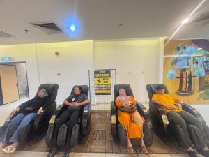 Bisnes kerusi urut layan diri